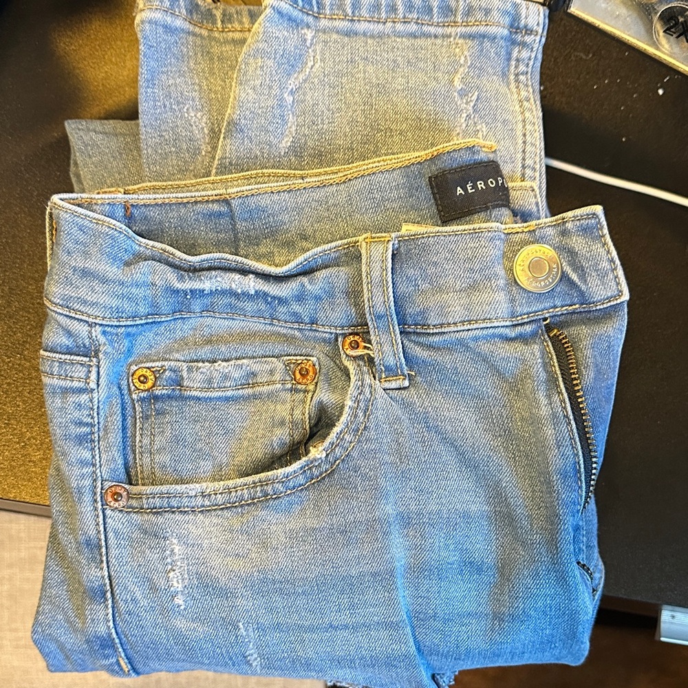 Aeropostale Women's Light Wash Skinny Jeans